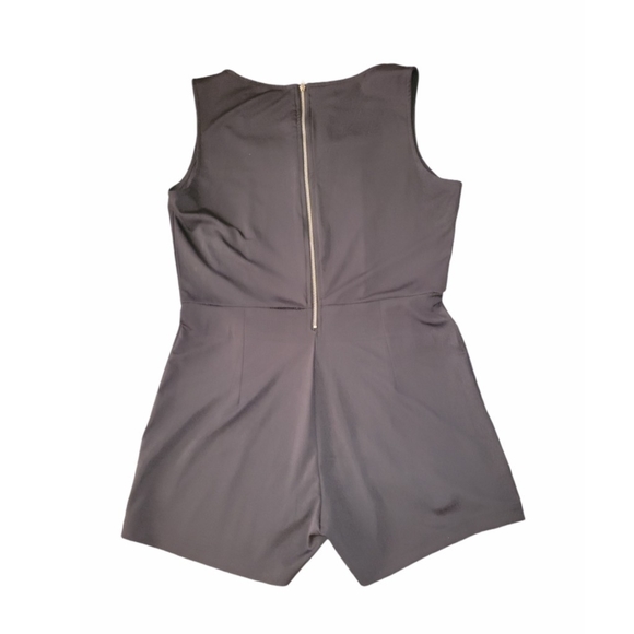 Black short romper with gold buttons - Picture 2 of 4